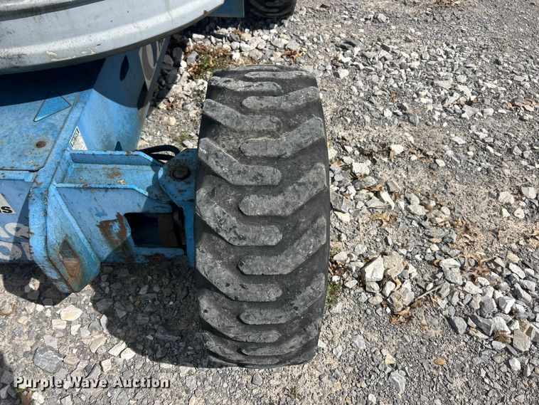 image for item FC5277 2000 Genie Z-34/22 boom lift