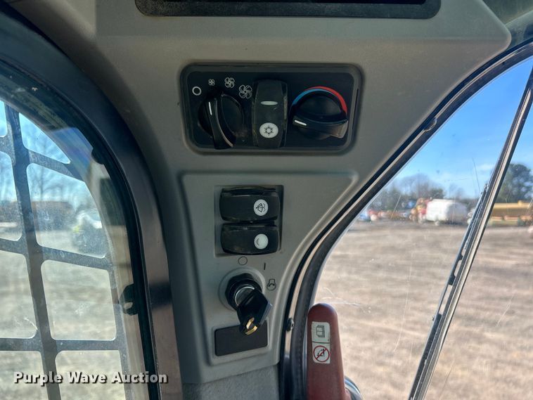 image for item FC5280 2018 Caterpillar 289D tracked skid steer loader