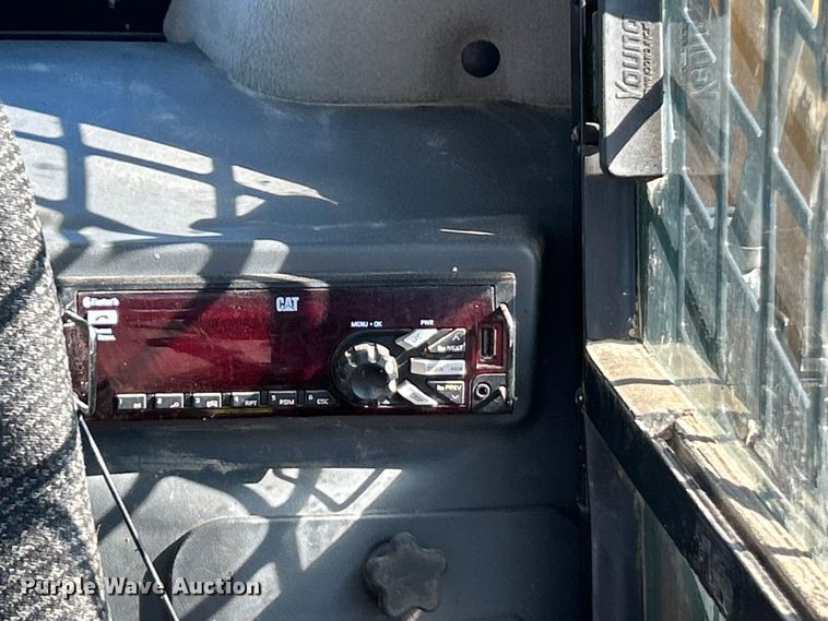 image for item FC5280 2018 Caterpillar 289D tracked skid steer loader