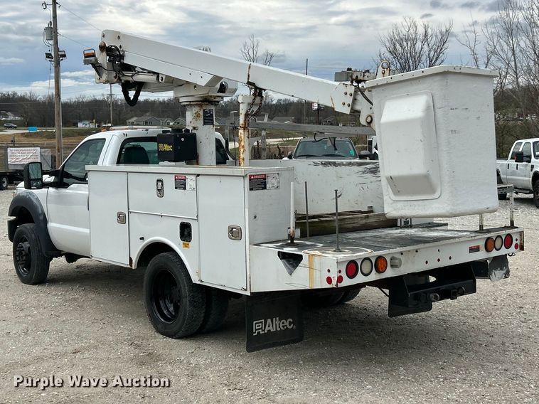 image for item FC5293 2015 Ford F450 XL Super Duty bucket truck