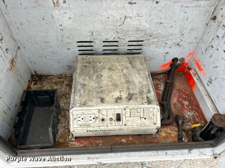 image for item FC5293 2015 Ford F450 XL Super Duty bucket truck