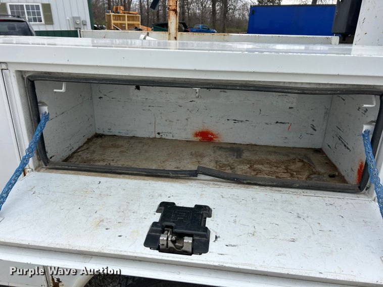 image for item FC5293 2015 Ford F450 XL Super Duty bucket truck