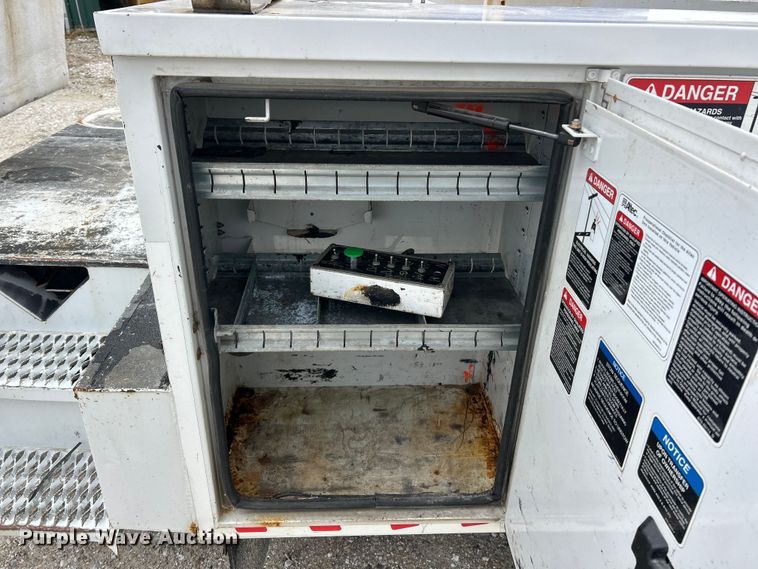 image for item FC5293 2015 Ford F450 XL Super Duty bucket truck