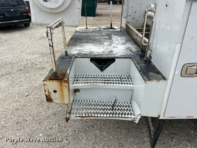 image for item FC5293 2015 Ford F450 XL Super Duty bucket truck