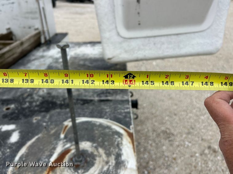 image for item FC5293 2015 Ford F450 XL Super Duty bucket truck