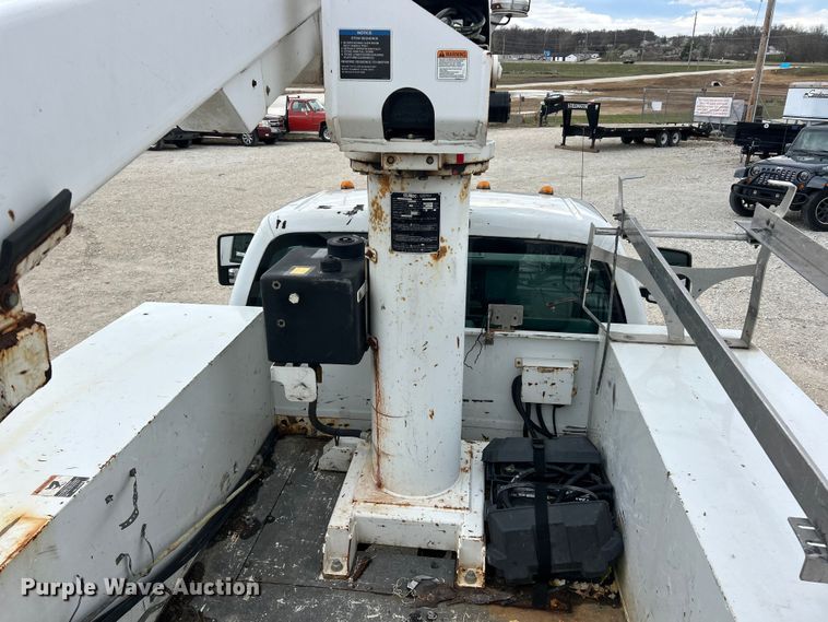 image for item FC5293 2015 Ford F450 XL Super Duty bucket truck