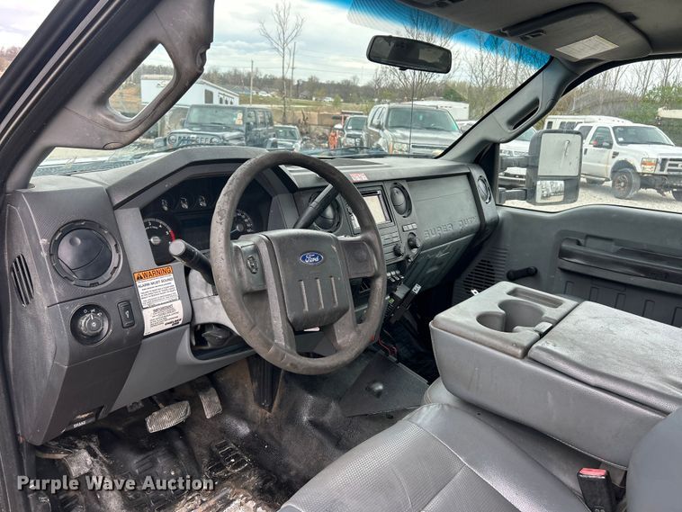 image for item FC5293 2015 Ford F450 XL Super Duty bucket truck