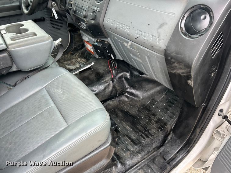 image for item FC5293 2015 Ford F450 XL Super Duty bucket truck