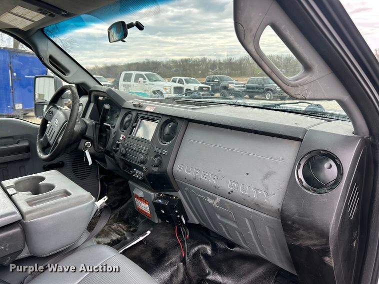 image for item FC5293 2015 Ford F450 XL Super Duty bucket truck