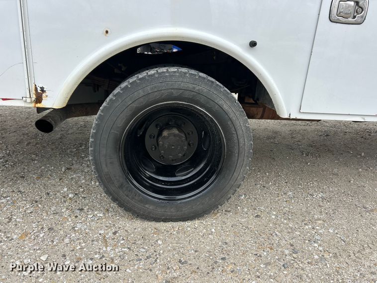 image for item FC5293 2015 Ford F450 XL Super Duty bucket truck