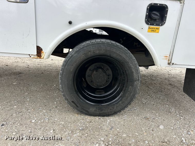 image for item FC5293 2015 Ford F450 XL Super Duty bucket truck