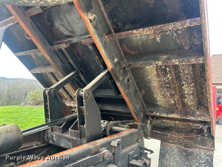 image for item FC5315 1993 Chevrolet Kodiak C6500 dump truck