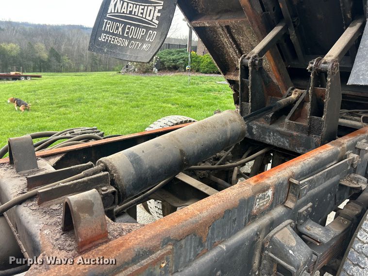 image for item FC5315 1993 Chevrolet Kodiak C6500 dump truck