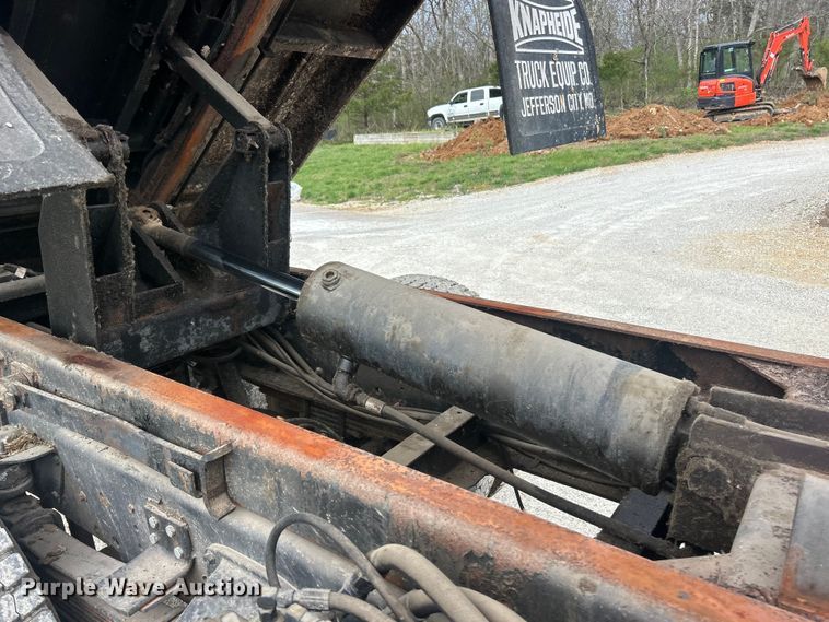 image for item FC5315 1993 Chevrolet Kodiak C6500 dump truck