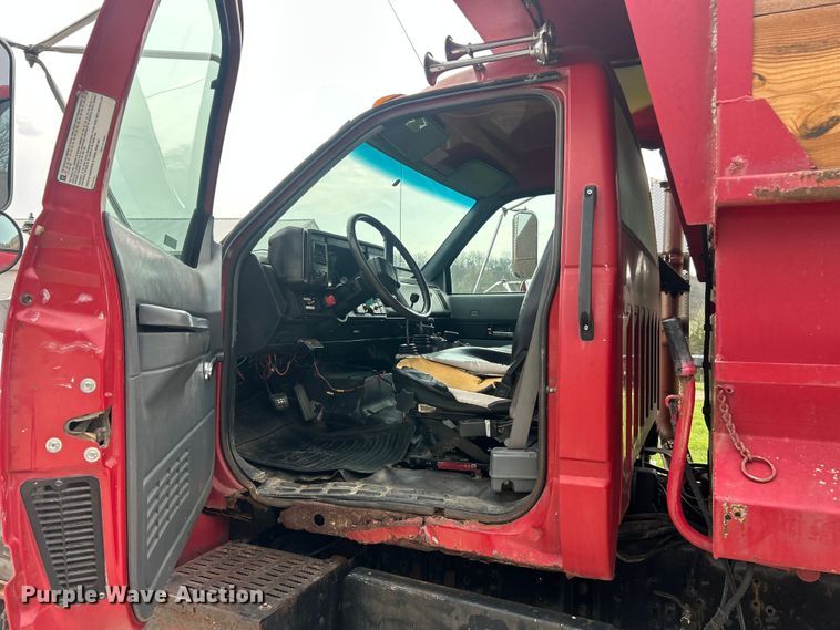 image for item FC5315 1993 Chevrolet Kodiak C6500 dump truck