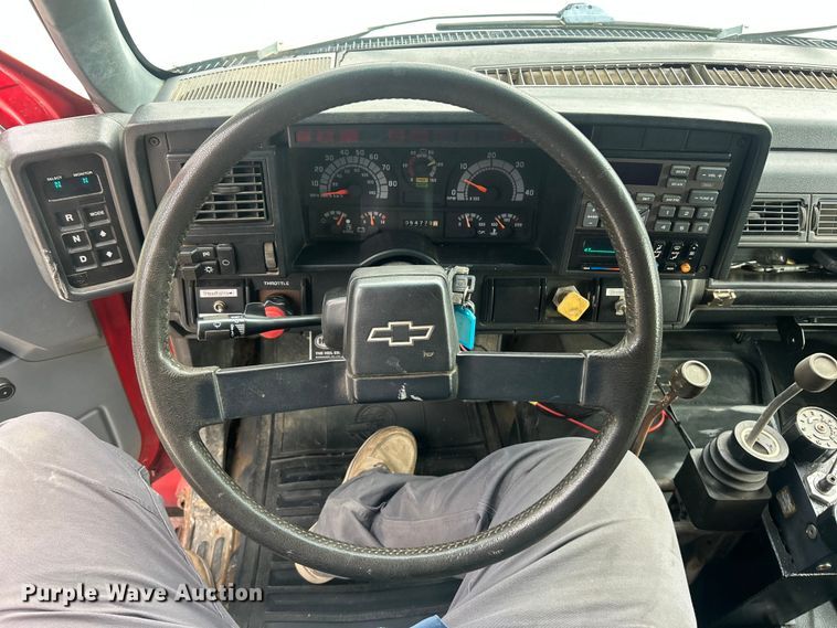 image for item FC5315 1993 Chevrolet Kodiak C6500 dump truck