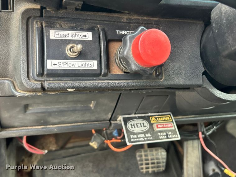 image for item FC5315 1993 Chevrolet Kodiak C6500 dump truck