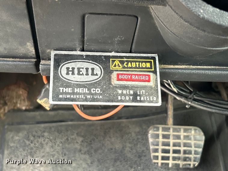 image for item FC5315 1993 Chevrolet Kodiak C6500 dump truck