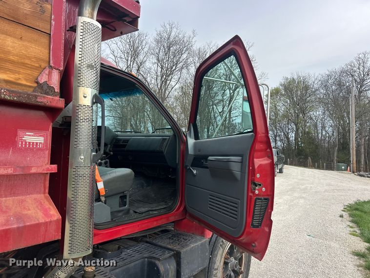 image for item FC5315 1993 Chevrolet Kodiak C6500 dump truck