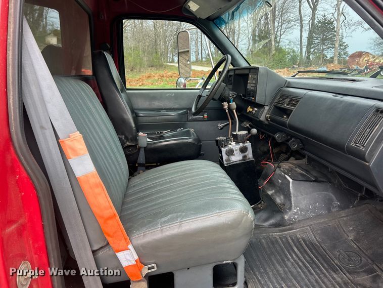 image for item FC5315 1993 Chevrolet Kodiak C6500 dump truck