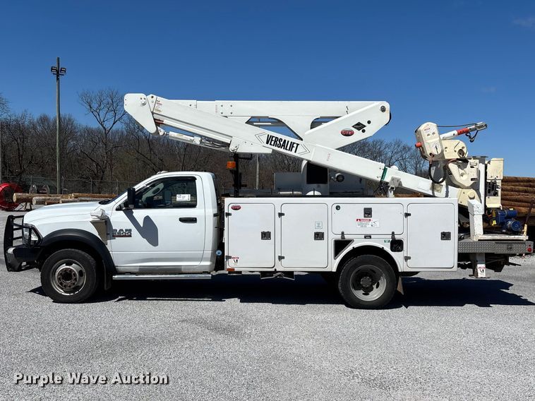 image for item FG0165 2014 RAM 5500 bucket truck