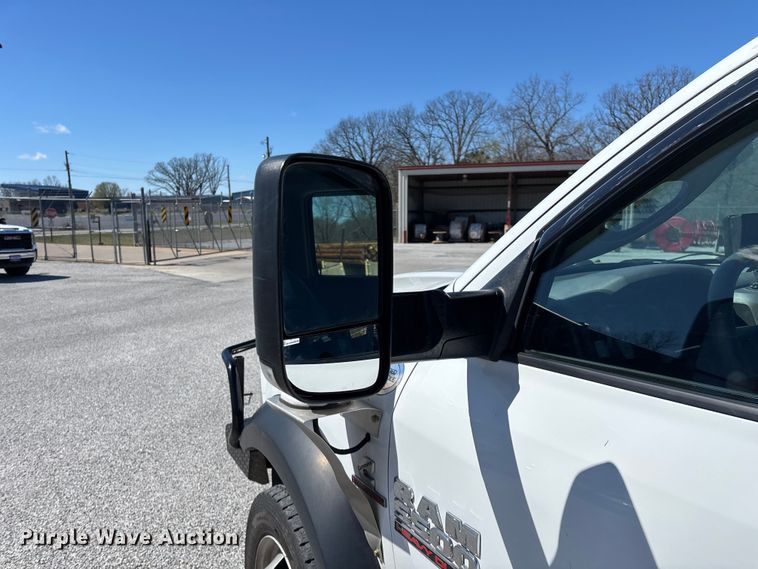 image for item FG0165 2014 RAM 5500 bucket truck