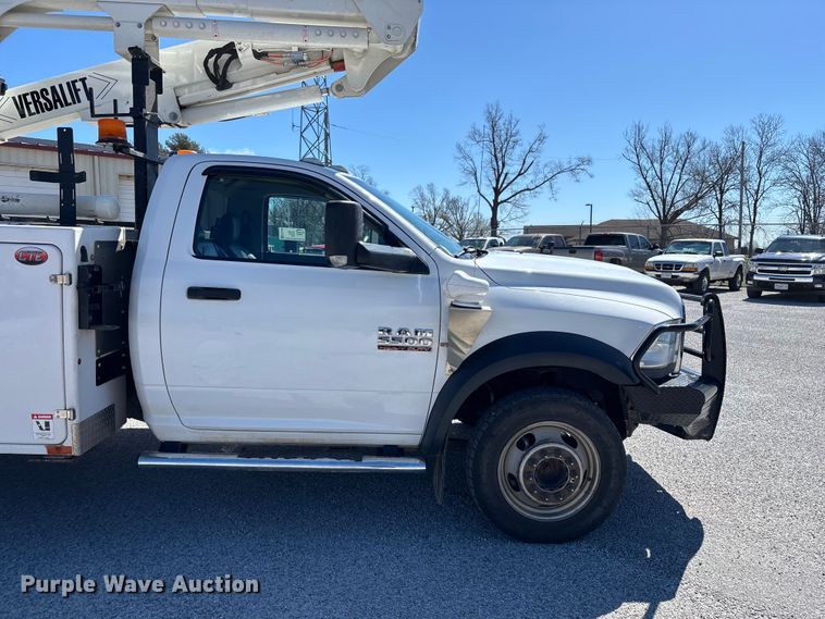 image for item FG0165 2014 RAM 5500 bucket truck