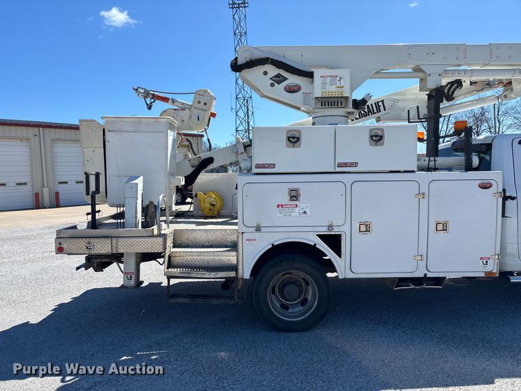 image for item FG0165 2014 RAM 5500 bucket truck