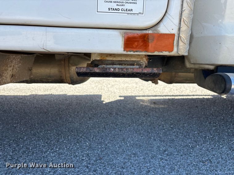 image for item FG0165 2014 RAM 5500 bucket truck