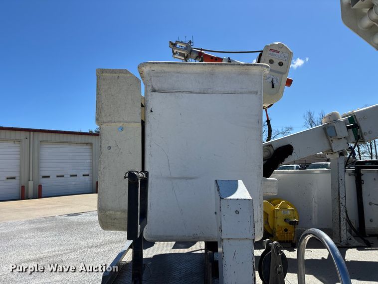 image for item FG0165 2014 RAM 5500 bucket truck