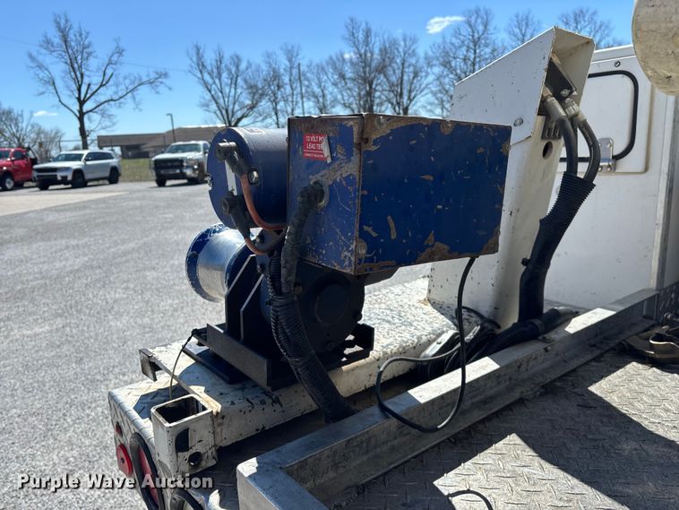 image for item FG0165 2014 RAM 5500 bucket truck