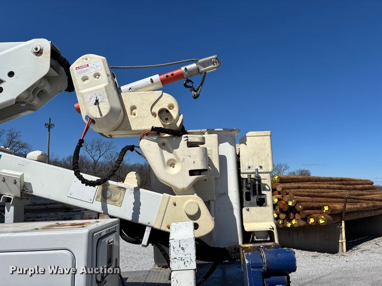 image for item FG0165 2014 RAM 5500 bucket truck