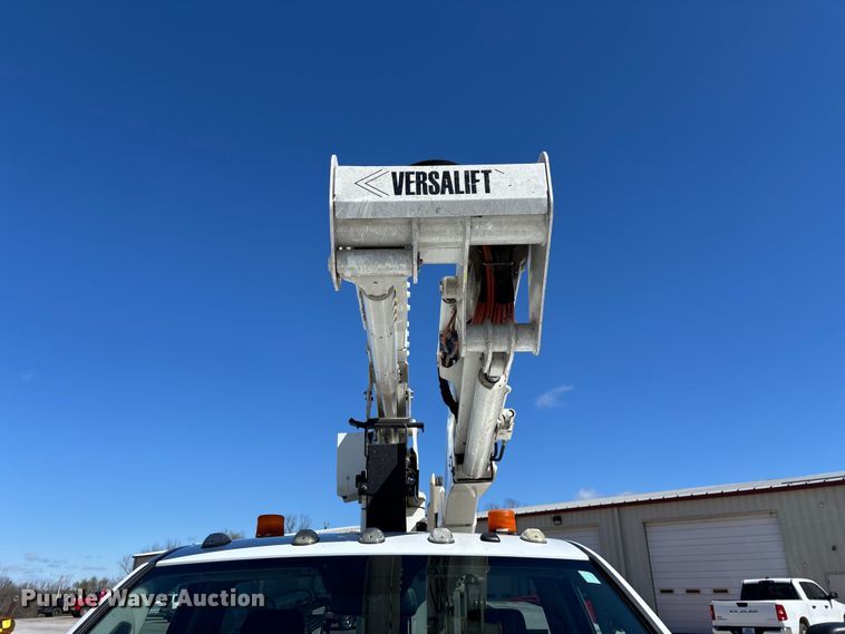 image for item FG0165 2014 RAM 5500 bucket truck