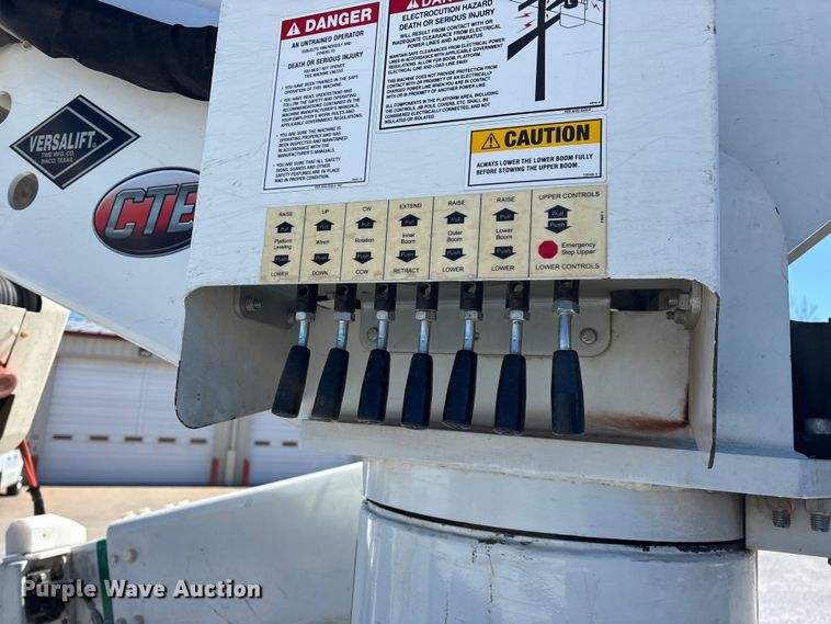 image for item FG0165 2014 RAM 5500 bucket truck