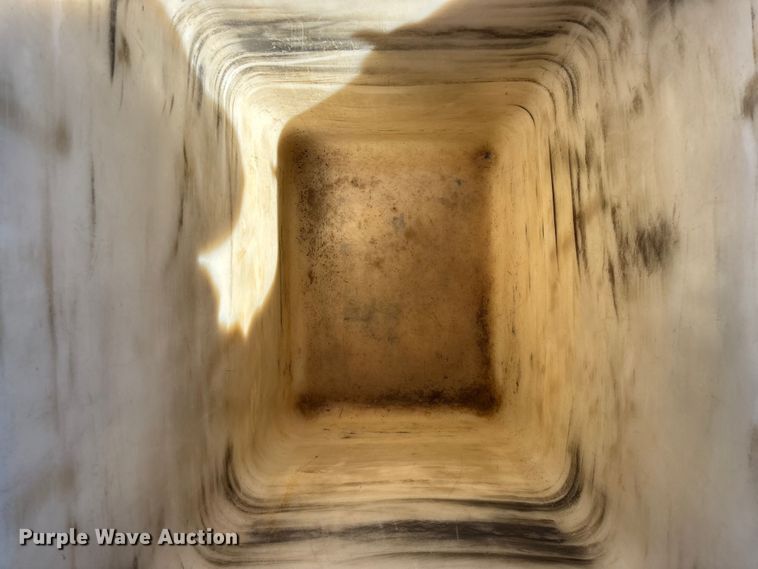 image for item FG0165 2014 RAM 5500 bucket truck