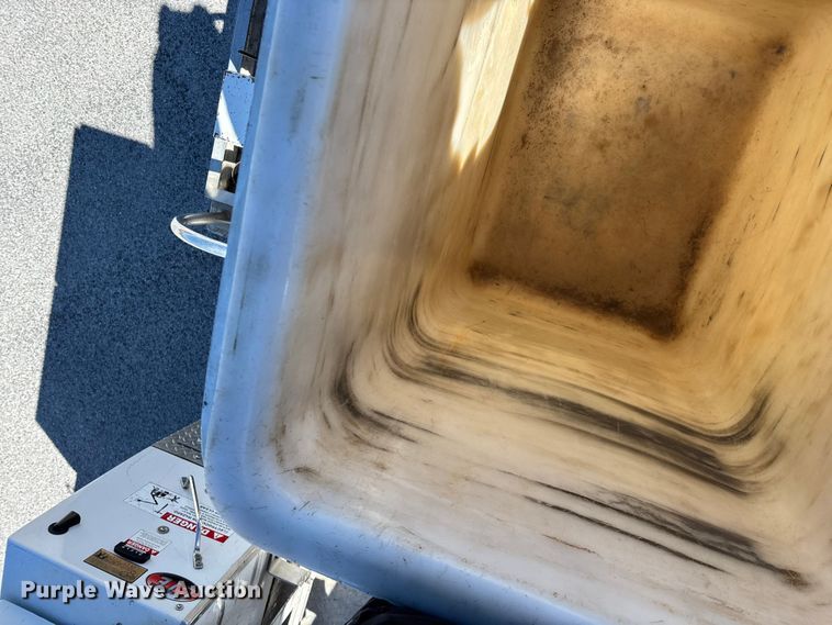 image for item FG0165 2014 RAM 5500 bucket truck