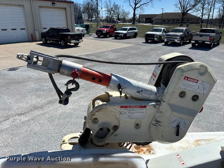 image for item FG0165 2014 RAM 5500 bucket truck