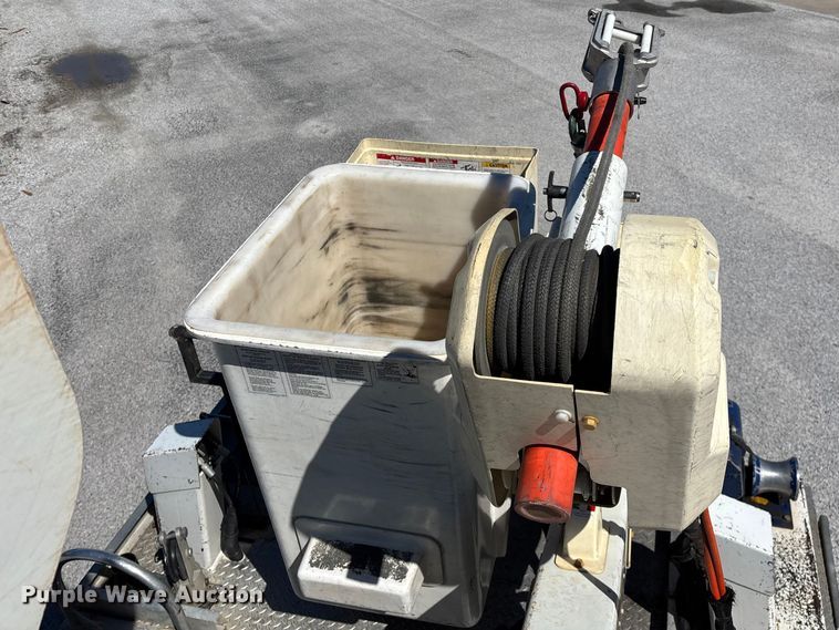 image for item FG0165 2014 RAM 5500 bucket truck