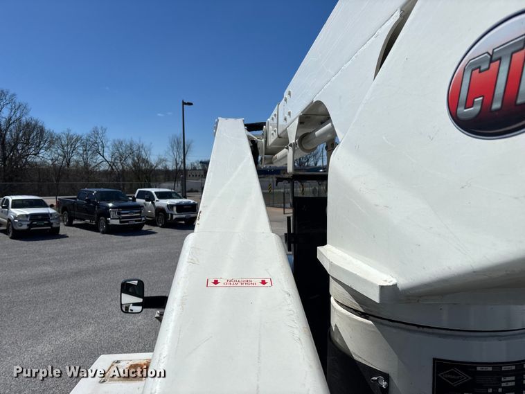 image for item FG0165 2014 RAM 5500 bucket truck