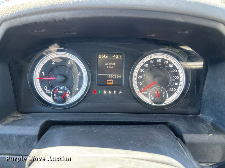 image for item FG0165 2014 RAM 5500 bucket truck