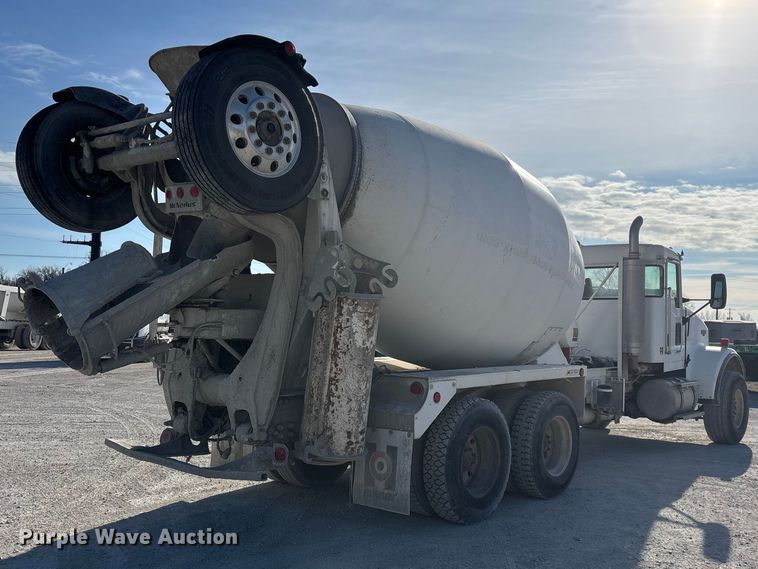 image for item FG0168 2004 Kenworth W900 ready mix truck