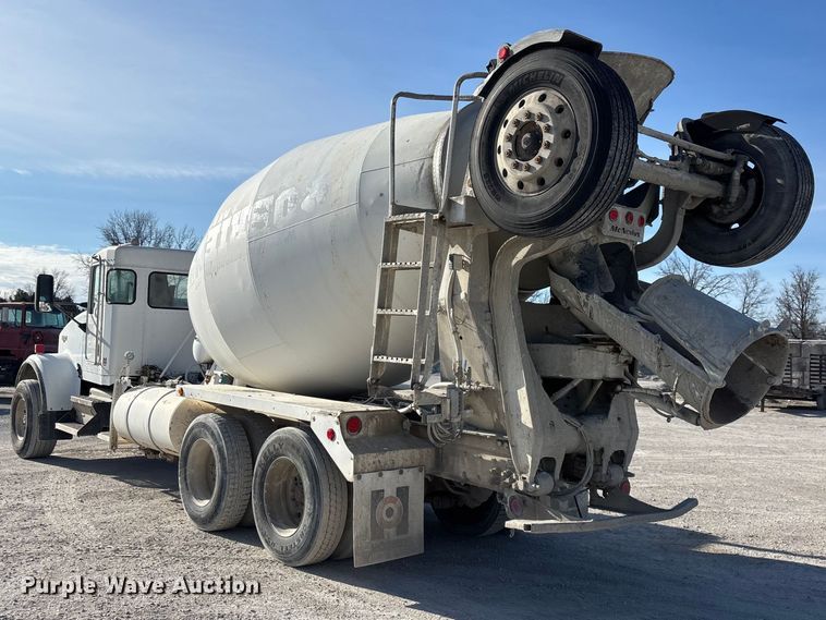 image for item FG0168 2004 Kenworth W900 ready mix truck