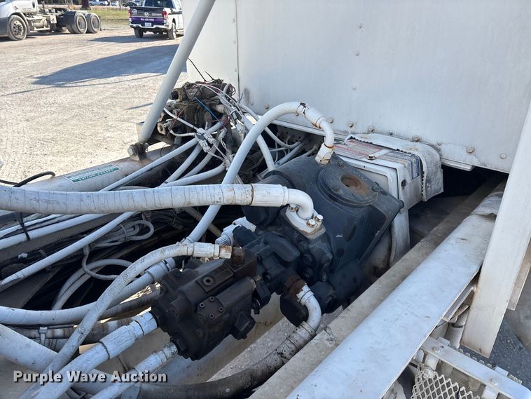 image for item FG0168 2004 Kenworth W900 ready mix truck