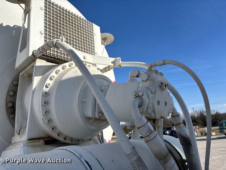 image for item FG0168 2004 Kenworth W900 ready mix truck