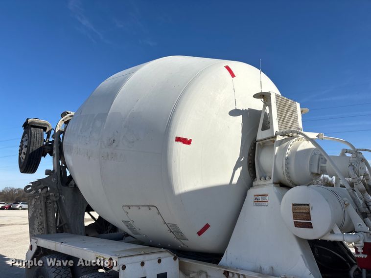 image for item FG0168 2004 Kenworth W900 ready mix truck