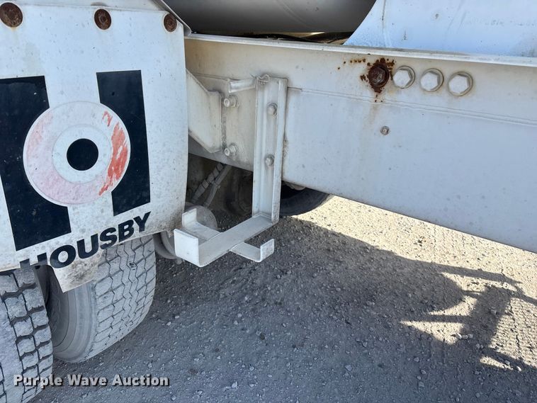 image for item FG0168 2004 Kenworth W900 ready mix truck