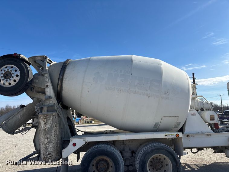 image for item FG0168 2004 Kenworth W900 ready mix truck