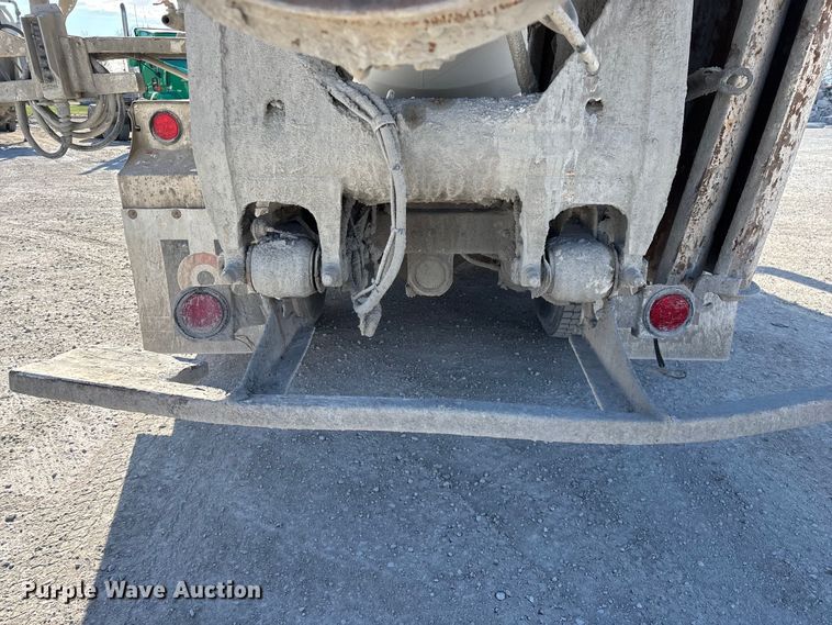 image for item FG0168 2004 Kenworth W900 ready mix truck