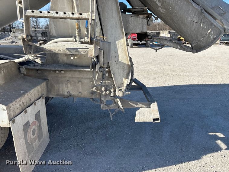 image for item FG0168 2004 Kenworth W900 ready mix truck