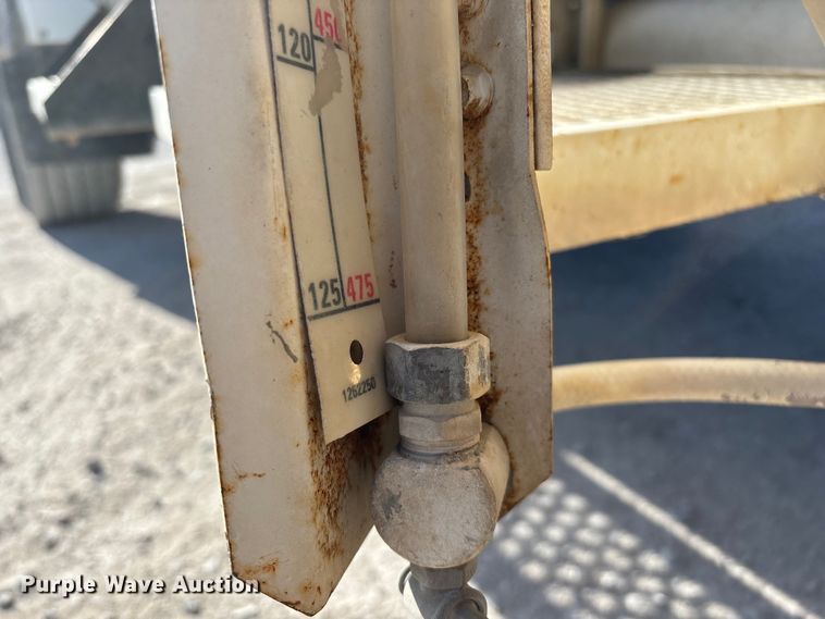 image for item FG0168 2004 Kenworth W900 ready mix truck